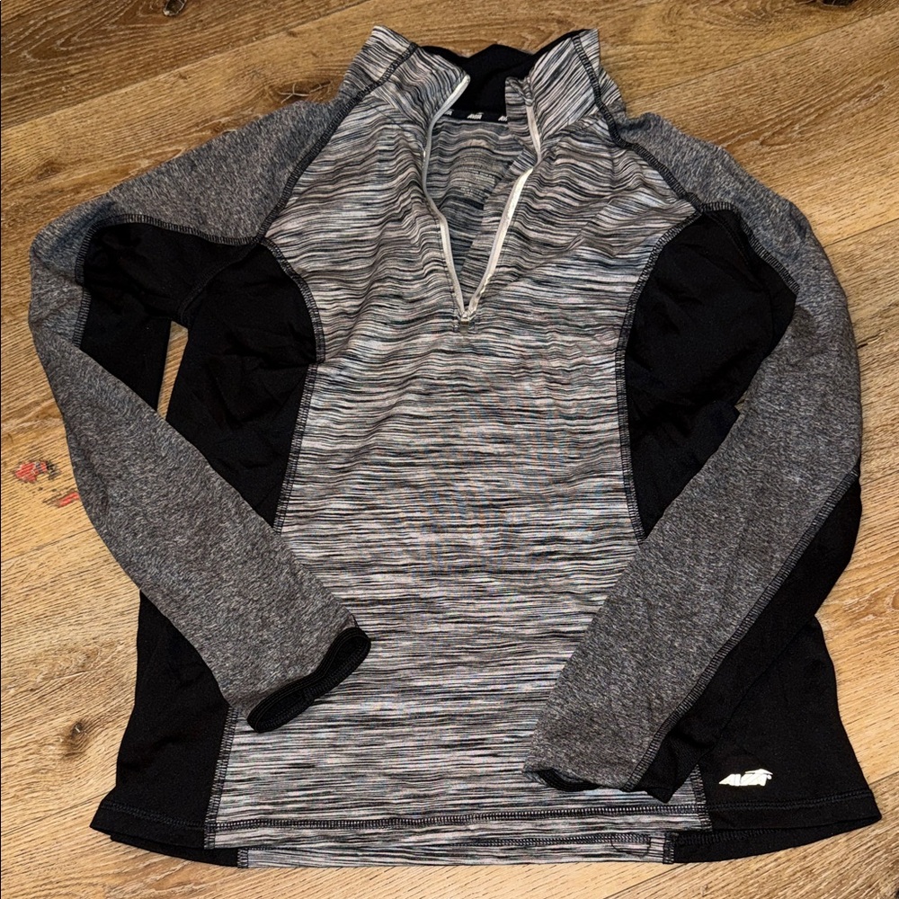 Avia Women's Gray and Black Quarter-Zip Top